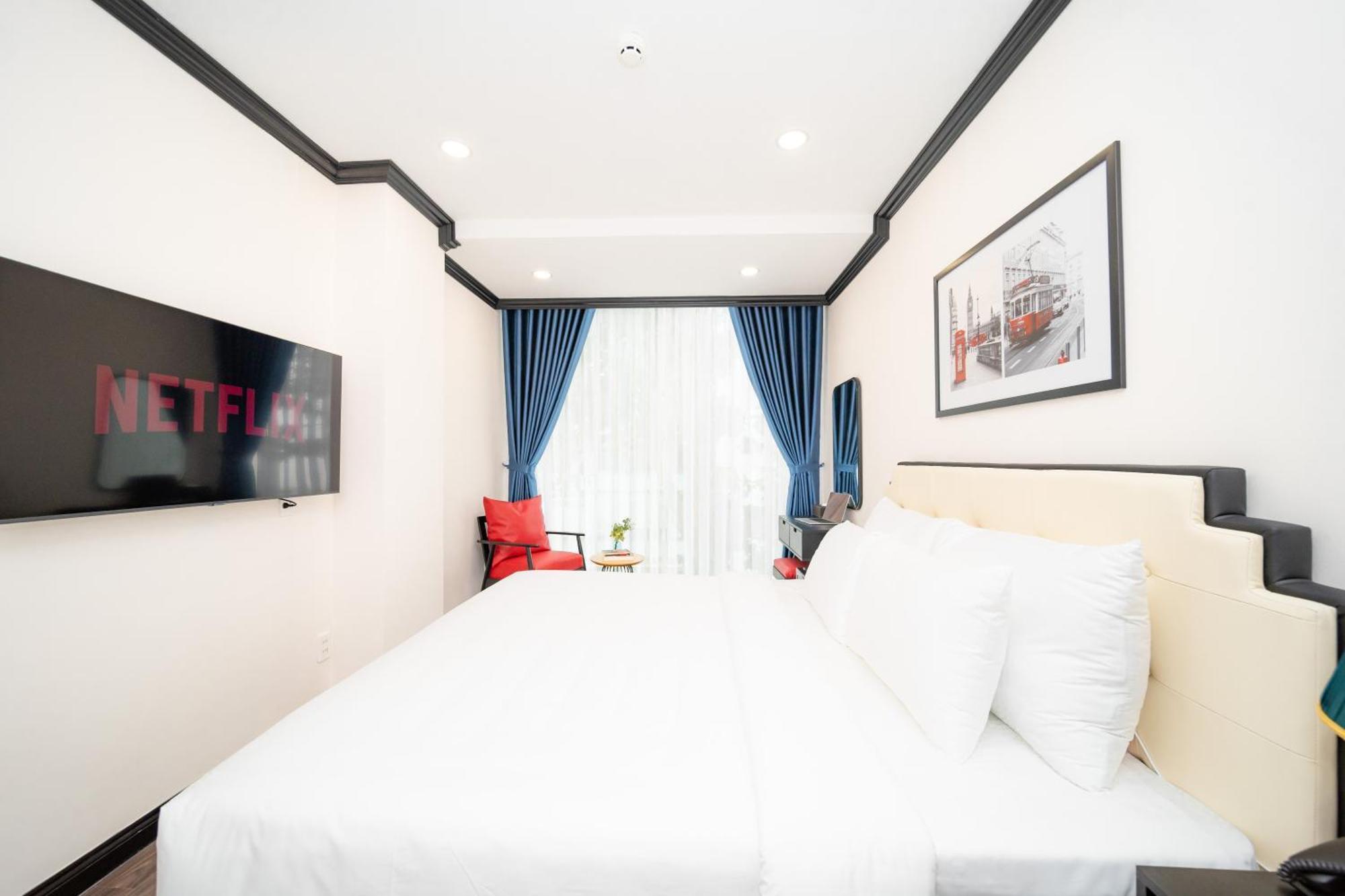 The Passion - Hotel